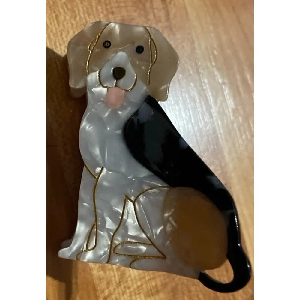 Beagle -shaped hair‎ claw clip